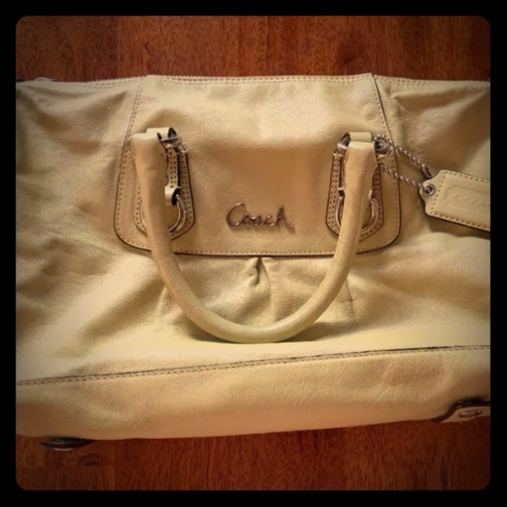 Coach Key Lime Leather Bag k1049-f15445